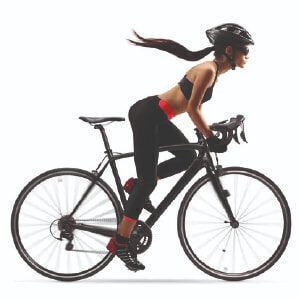 Ciclista en bicicleta de carretas - repuestos para bicicletas