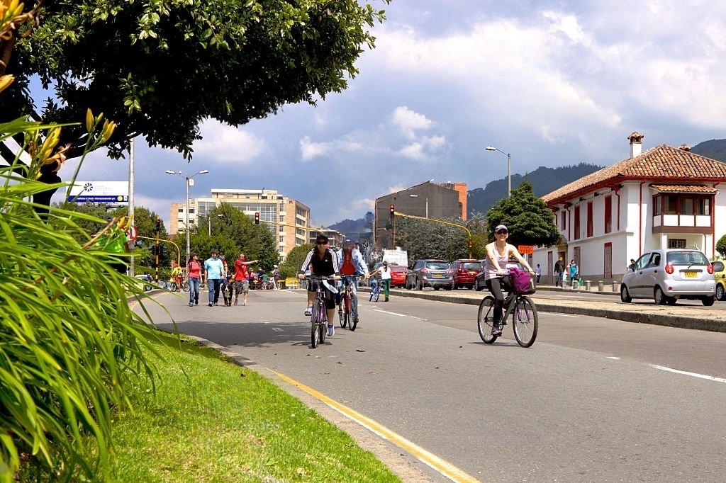 Ciclovía en Bogotá Bicicletas de Ruta en Bogotá: Rendimiento y Estilo en Movimiento